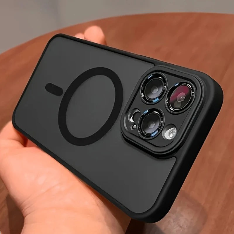 iPhone 17 Pro Max Magnetic Shockproof Case